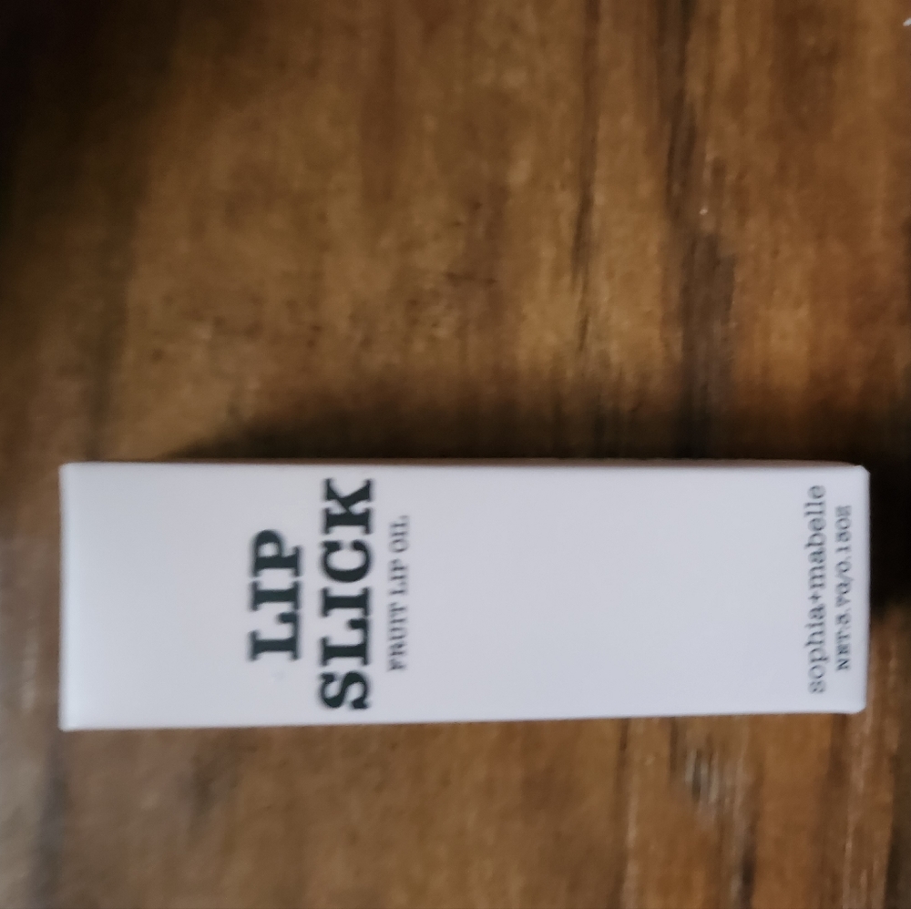 Sophia + mabelle lip oil